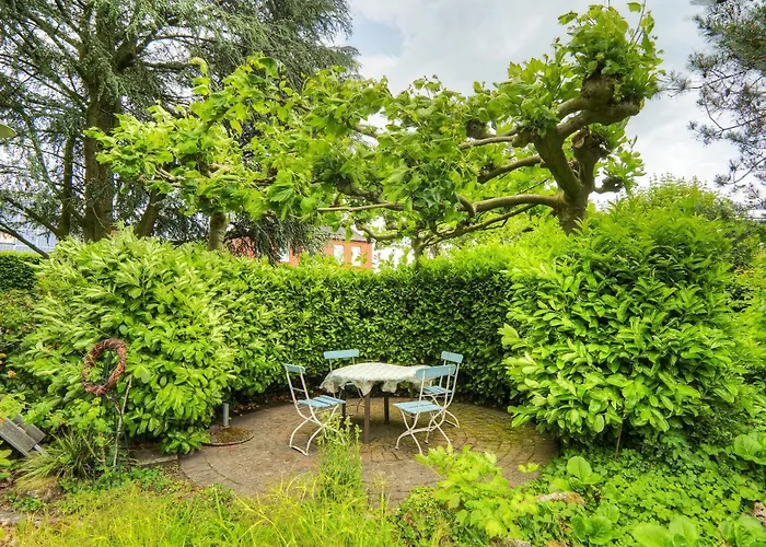 Goeckes Haus Und Garten Rosengarten *